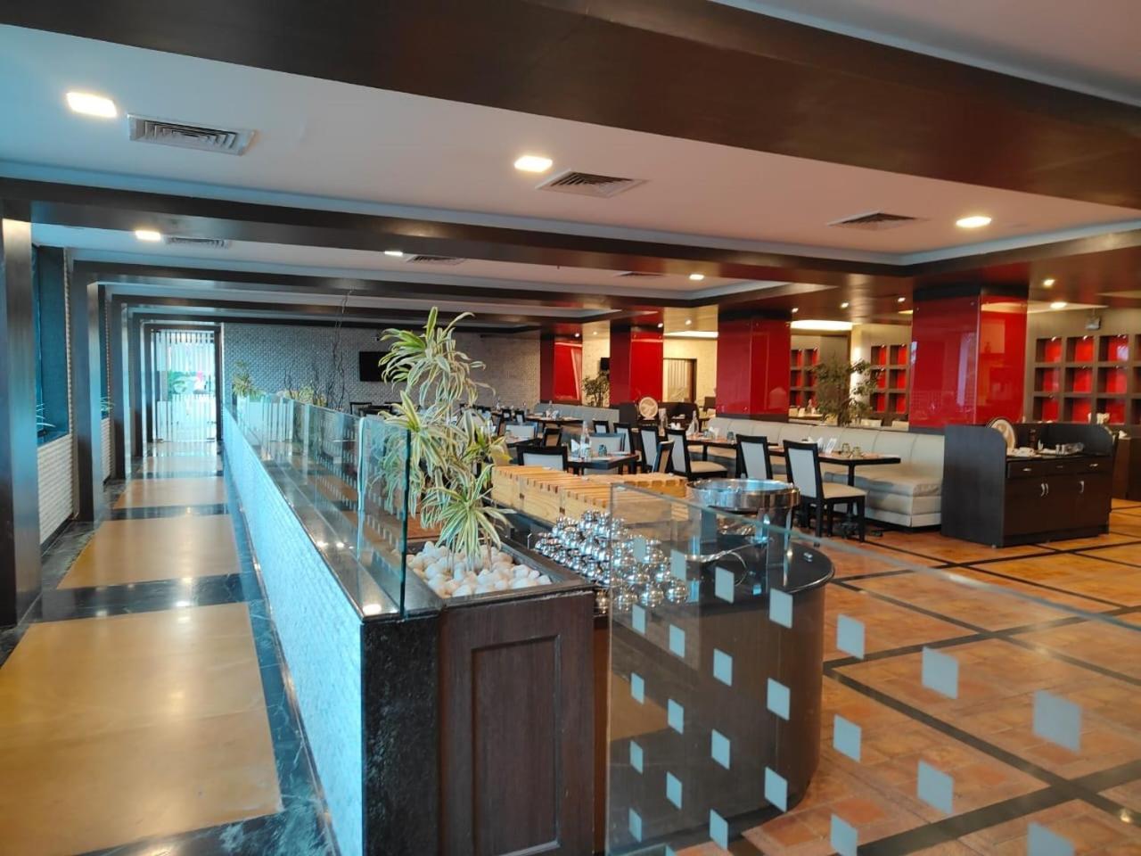 Fortune Hosur - Member Itc Hotels' Group Buitenkant foto