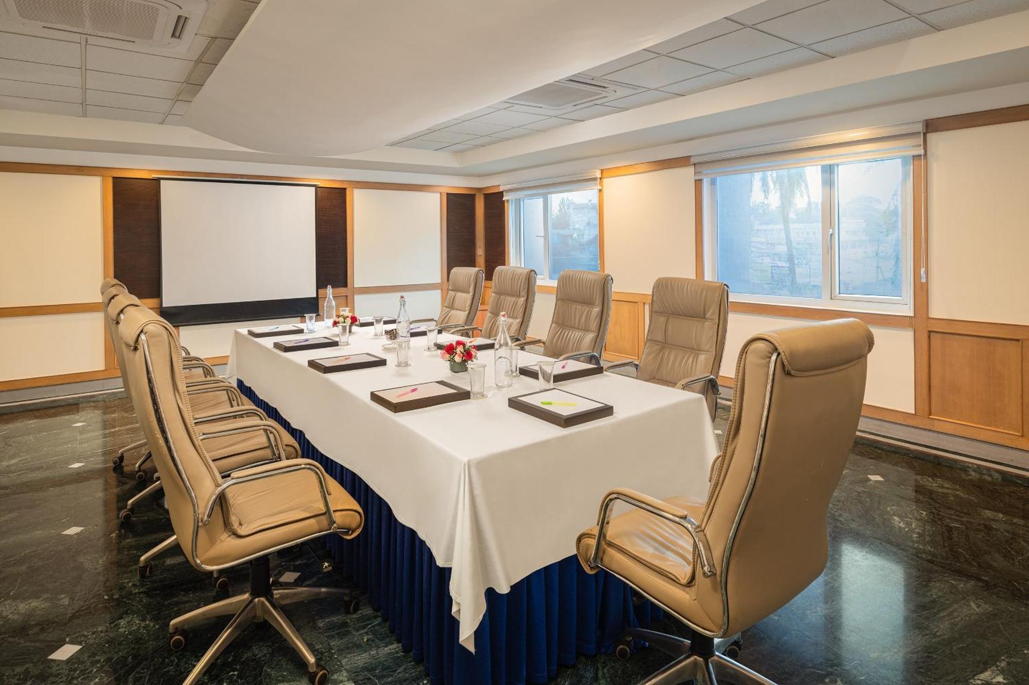 Fortune Hosur - Member Itc Hotels' Group Buitenkant foto